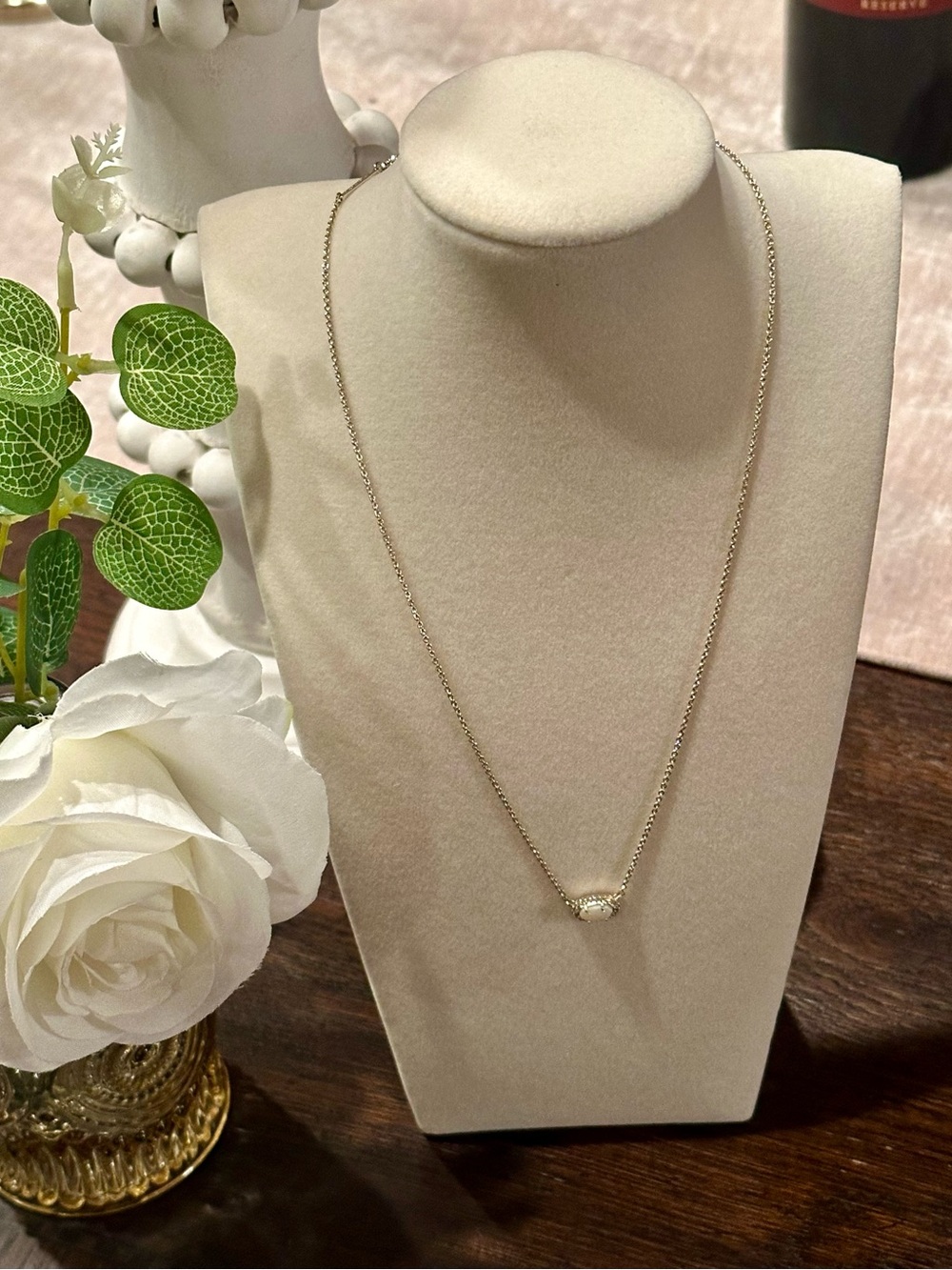 Kendra Scott Elisa Pendant Necklace Gold Tone White Kyocera Opal Fashion Jewelry